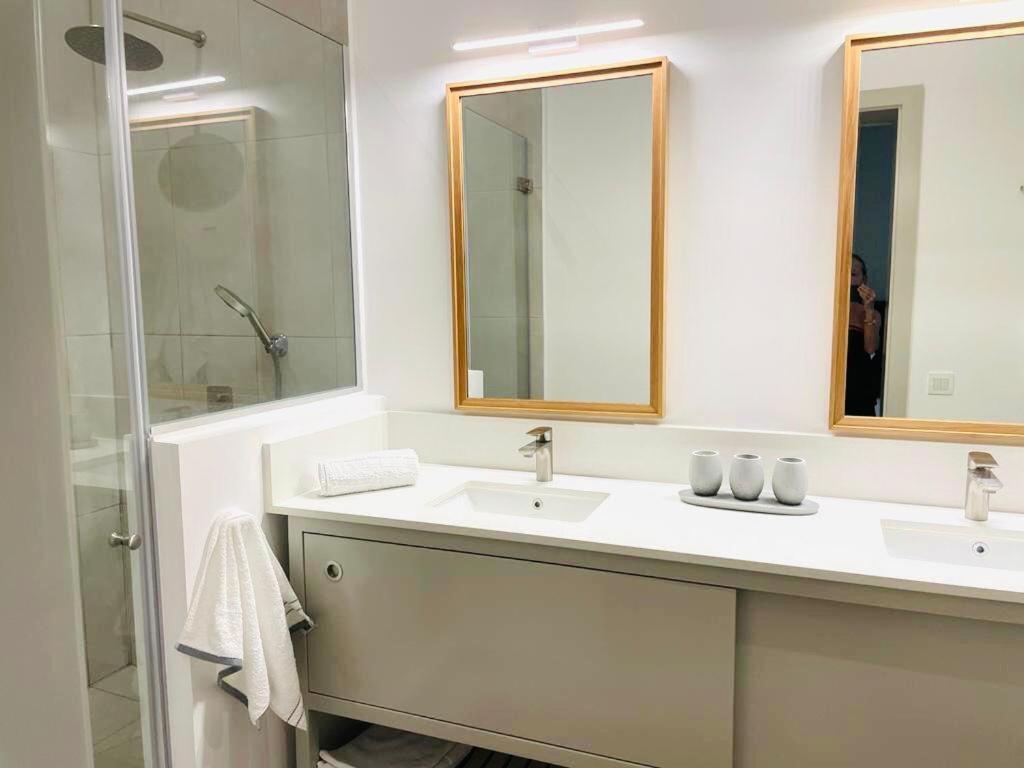 East Coast Beachfront Luxury - Eastern Blue Apartments Poste Lafayette Extérieur photo